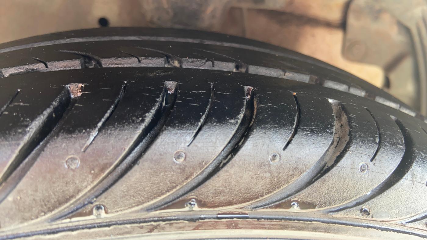 2018 Hyundai Eon ERA +, Petrol, Manual, 61,857 km, Right Front Tyre Tread
