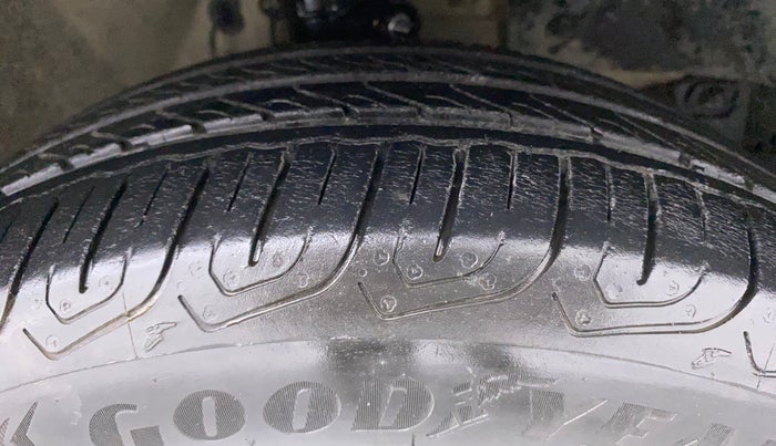 2010 Honda City 1.5L I-VTEC S MT, Petrol, Manual, 50,507 km, Right Front Tyre Tread