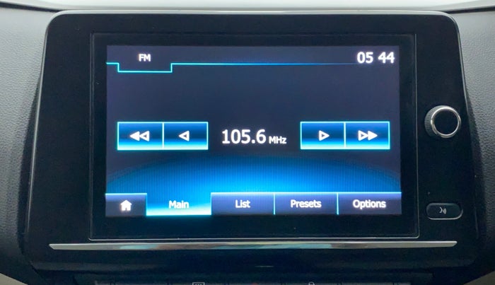 2021 Renault TRIBER RXZ AT, Petrol, Automatic, 10,682 km, Infotainment System