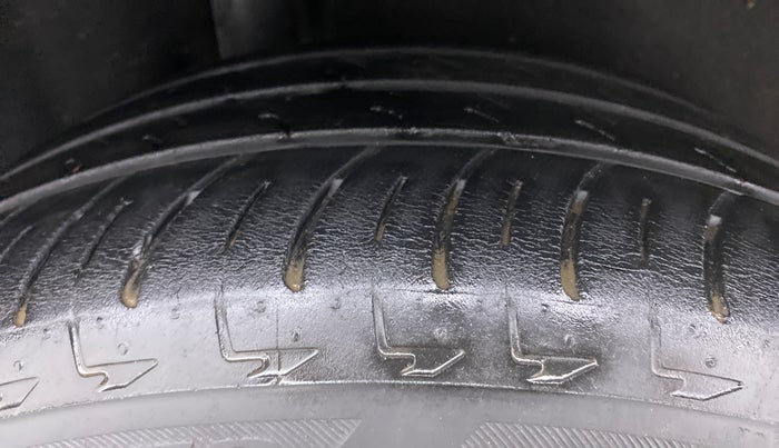 2018 Ford Ecosport 1.5 TDCI TITANIUM PLUS, Diesel, Manual, 36,740 km, Right Rear Tyre Tread