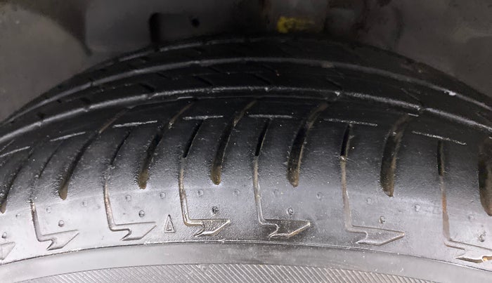 2018 Ford Ecosport 1.5 TDCI TITANIUM PLUS, Diesel, Manual, 36,740 km, Left Front Tyre Tread
