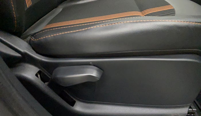 2020 Ford Ecosport TITANIUM 1.5L SPORTS(SUNROOF) DIESEL, Diesel, Manual, 5,794 km, Driver Side Adjustment Panel