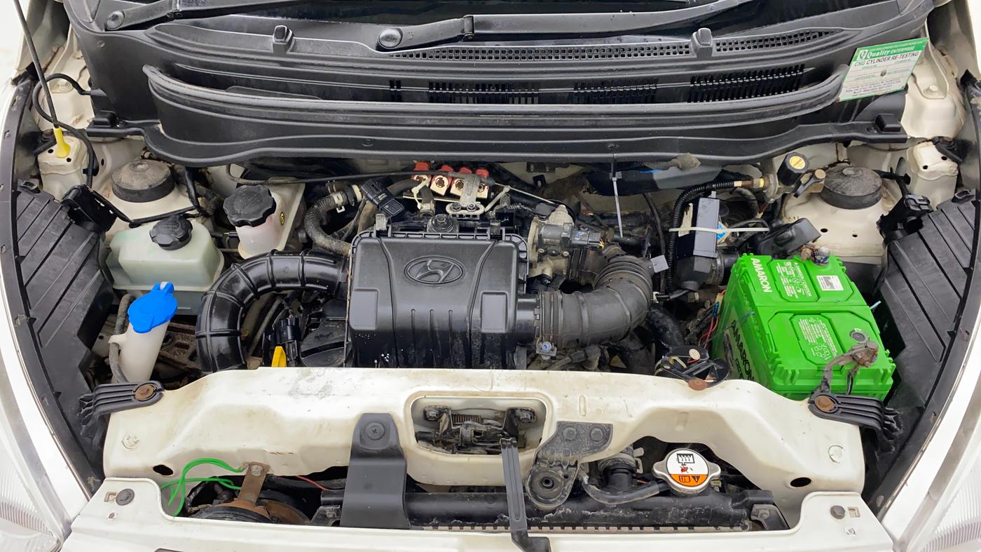 2018 Hyundai Eon ERA +, CNG, Manual, 86,301 km, Engine View