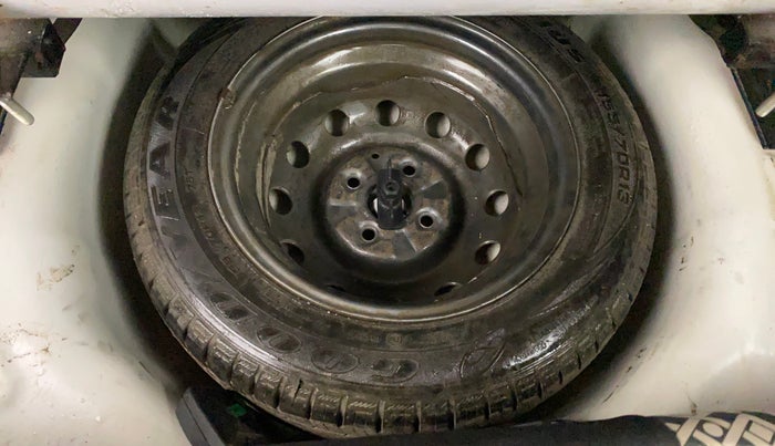 2018 Hyundai Eon ERA +, CNG, Manual, 86,223 km, Spare Tyre