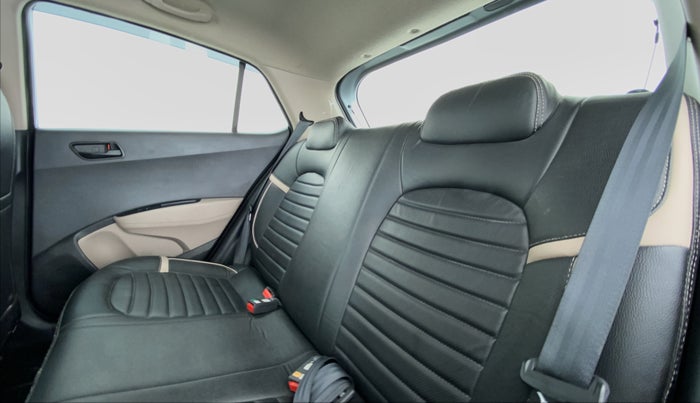 2020 Hyundai Grand i10 MAGNA 1.2 VTVT, Petrol, Manual, 13,851 km, Right Side Rear Door Cabin