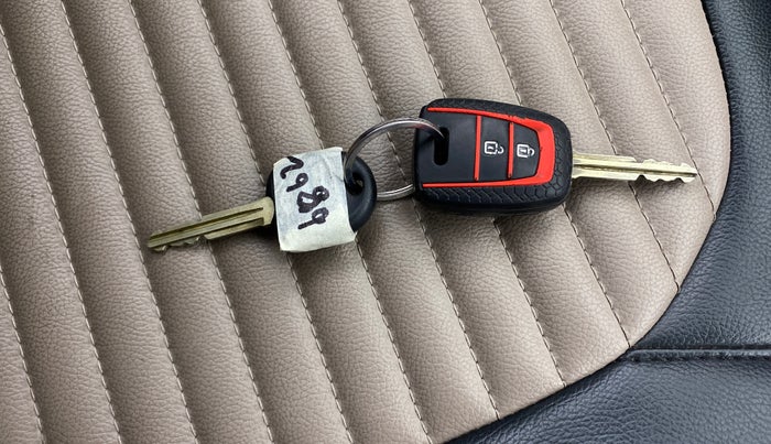 2018 Hyundai Grand i10 MAGNA AT 1.2 KAPPA VTVT, Petrol, Automatic, 49,574 km, Key Close Up