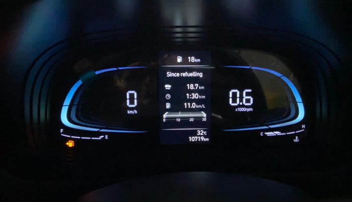 2022 Hyundai VENUE S(O) 1.2, Petrol, Manual, 10,700 km, Odometer Image