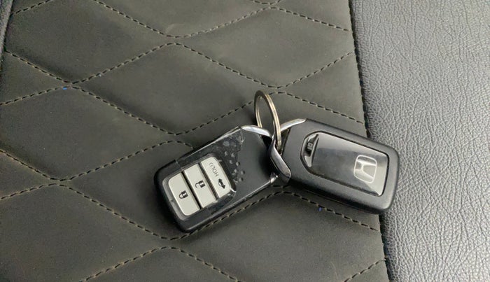 2020 Honda Amaze 1.2L I-VTEC VX, Petrol, Manual, 56,769 km, Key Close Up