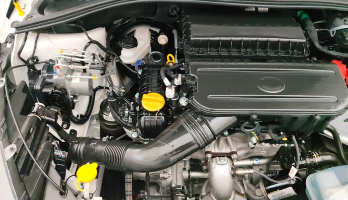 2025 Tata Tiago XZA, Petrol, Automatic, 1,702 km, Engine View - Right