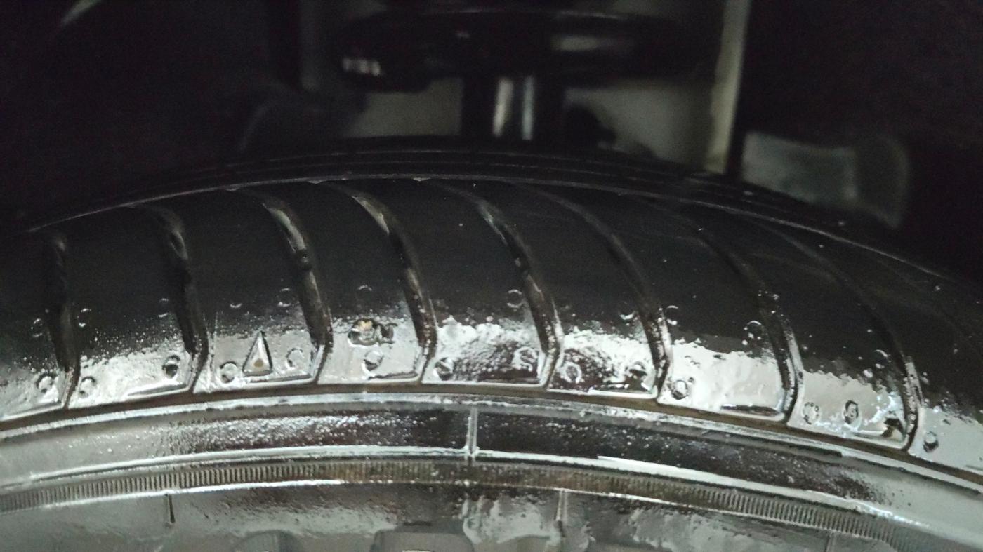 2025 Tata Tiago XZA, Petrol, Automatic, 1,702 km, Right Front Tyre Tread