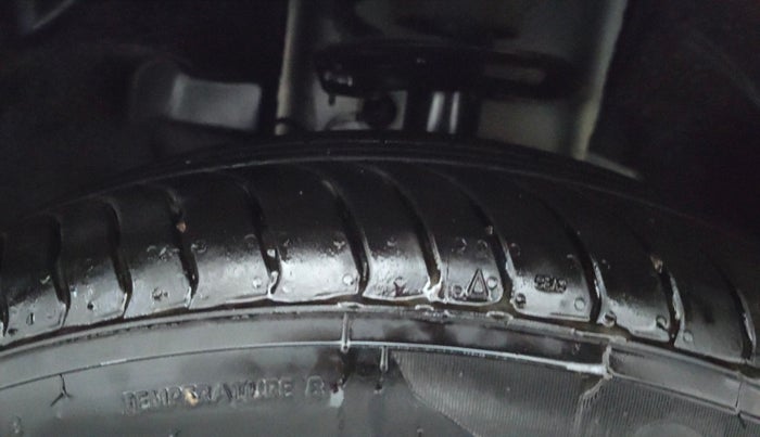 2025 Tata Tiago XZA, Petrol, Automatic, 1,702 km, Left Front Tyre Tread