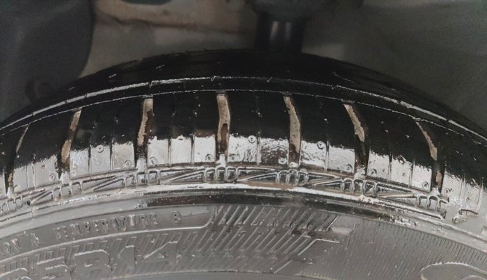 2016 Hyundai Grand i10 ASTA AT 1.2 KAPPA VTVT, Petrol, Automatic, 53,197 km, Left Front Tyre Tread