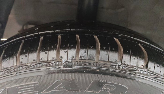 2016 Hyundai Grand i10 ASTA AT 1.2 KAPPA VTVT, Petrol, Automatic, 53,197 km, Right Rear Tyre Tread