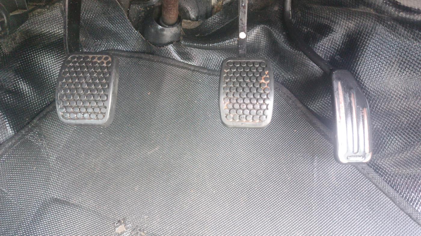 2013 Maruti Alto K10 VXI, Petrol, Manual, 95,666 km, Pedals
