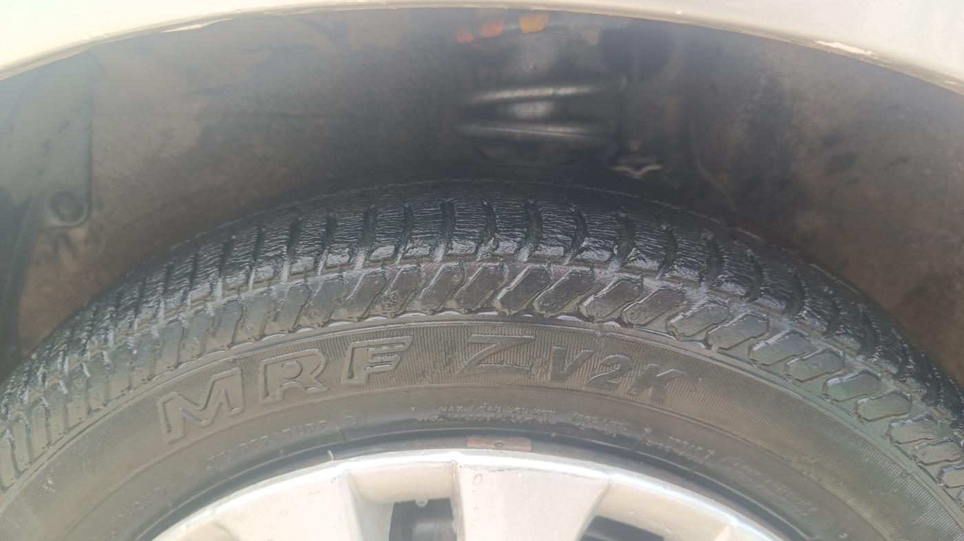 2013 Maruti Alto K10 VXI, Petrol, Manual, 95,666 km, Left Front Tyre Tread
