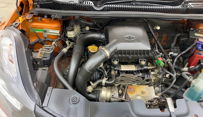 2018 Tata NEXON XZ PETROL, Petrol, Manual, 31,076 km, Engine View - Right