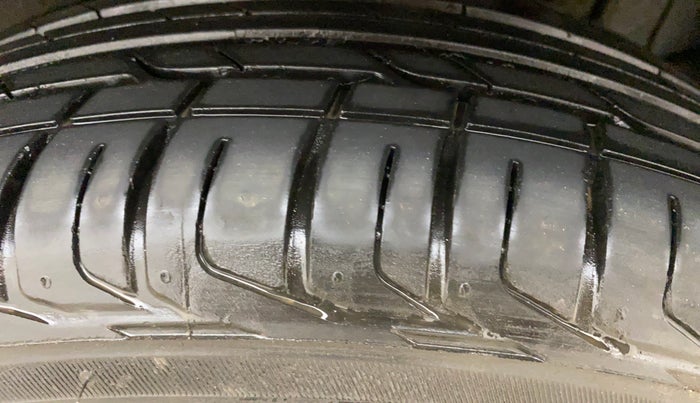 2018 Tata NEXON XZ PETROL, Petrol, Manual, 31,076 km, Left Rear Tyre Tread