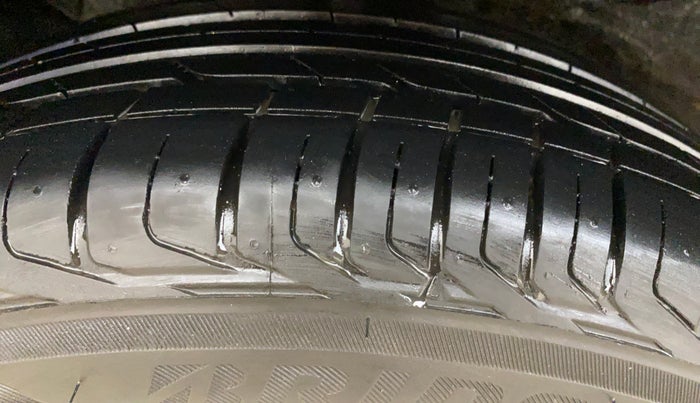 2018 Tata NEXON XZ PETROL, Petrol, Manual, 31,076 km, Right Rear Tyre Tread