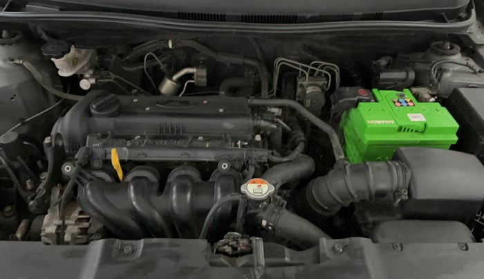 2013 Hyundai Verna FLUIDIC 1.6 VTVT SX, Petrol, Manual, 77,894 km, Engine View