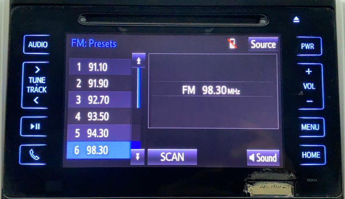 2018 Toyota Innova Crysta 2.4 VX 8 STR, Diesel, Manual, 81,894 km, Infotainment System