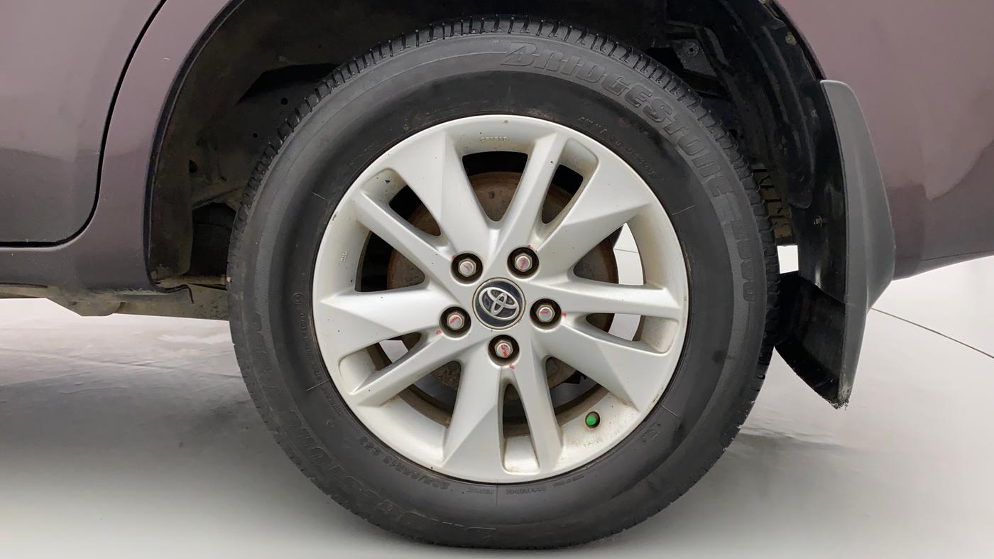 2018 Toyota Innova Crysta 2.4 VX 8 STR, Diesel, Manual, 81,894 km, Left Rear Wheel