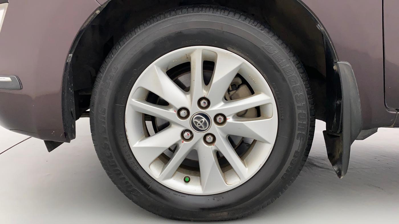 2018 Toyota Innova Crysta 2.4 VX 8 STR, Diesel, Manual, 81,894 km, Left Front Wheel