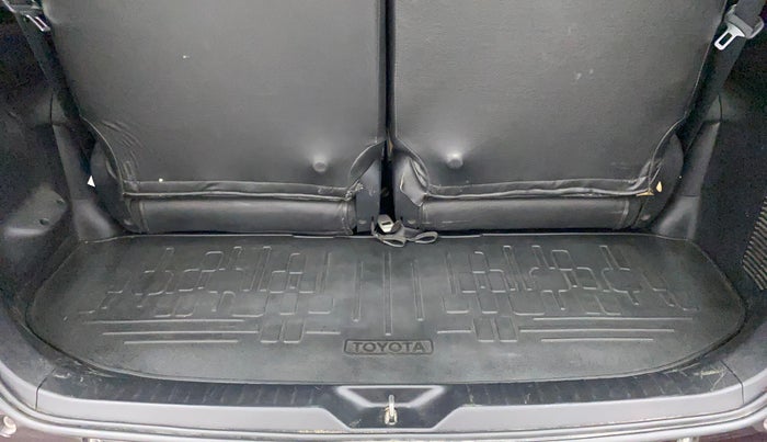 2018 Toyota Innova Crysta 2.4 VX 8 STR, Diesel, Manual, 81,894 km, Boot Inside