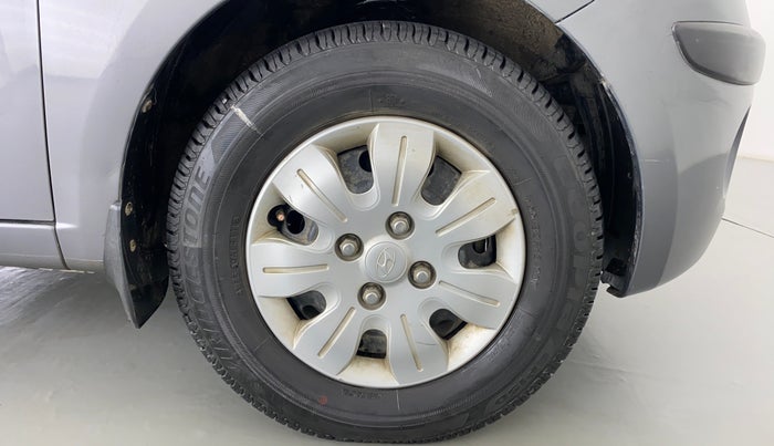 2010 Hyundai i10 MAGNA 1.2, Petrol, Manual, 49,975 km, Right Front Wheel