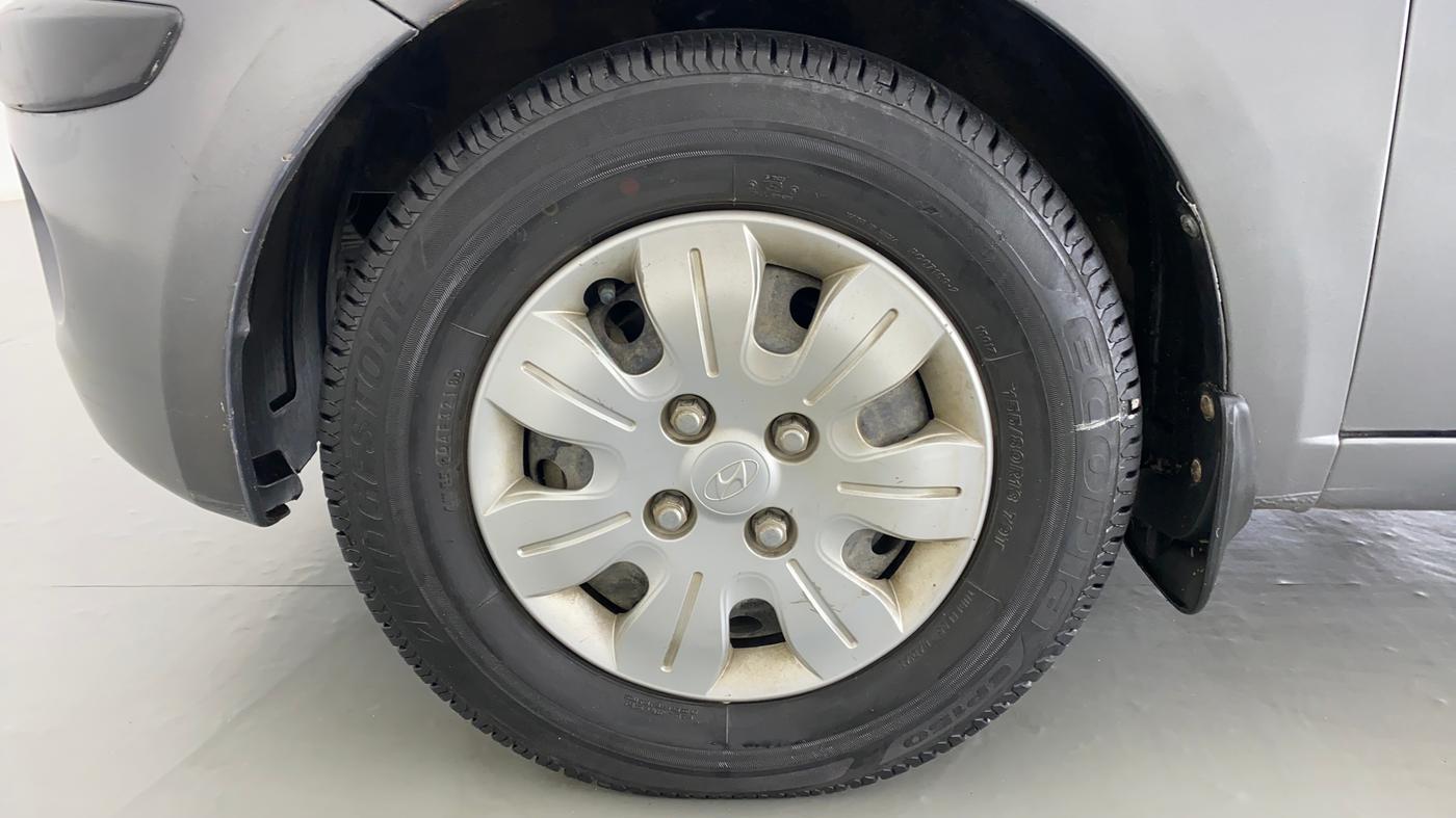 2010 Hyundai i10 MAGNA 1.2, Petrol, Manual, 49,975 km, Left Front Wheel