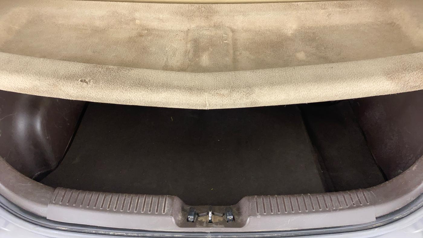 2010 Hyundai i10 MAGNA 1.2, Petrol, Manual, 49,975 km, Boot Inside