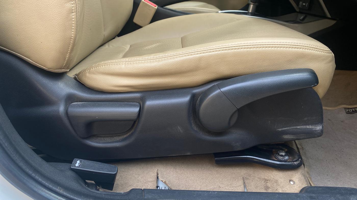 2017 Honda City 1.5L I-VTEC ZX CVT, Petrol, Automatic, 74,630 km, Driver Side Adjustment Panel