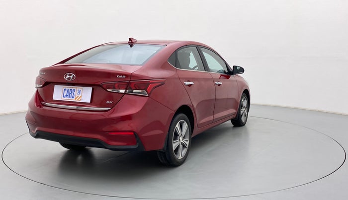 2019 Hyundai Verna 1.6 CRDI SX + AT, Diesel, Automatic, 29,510 km, Right Back Diagonal