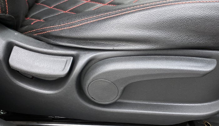 2019 Hyundai Verna 1.6 CRDI SX + AT, Diesel, Automatic, 29,510 km, Driver Side Adjustment Panel