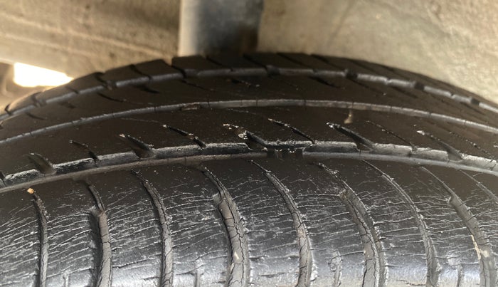 2019 Maruti New Wagon-R ZXI 1.2 AMT, Petrol, Automatic, 41,688 km, Right Rear Tyre Tread