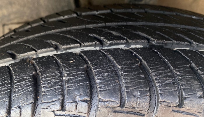 2019 Maruti New Wagon-R ZXI 1.2 AMT, Petrol, Automatic, 41,688 km, Left Front Tyre Tread