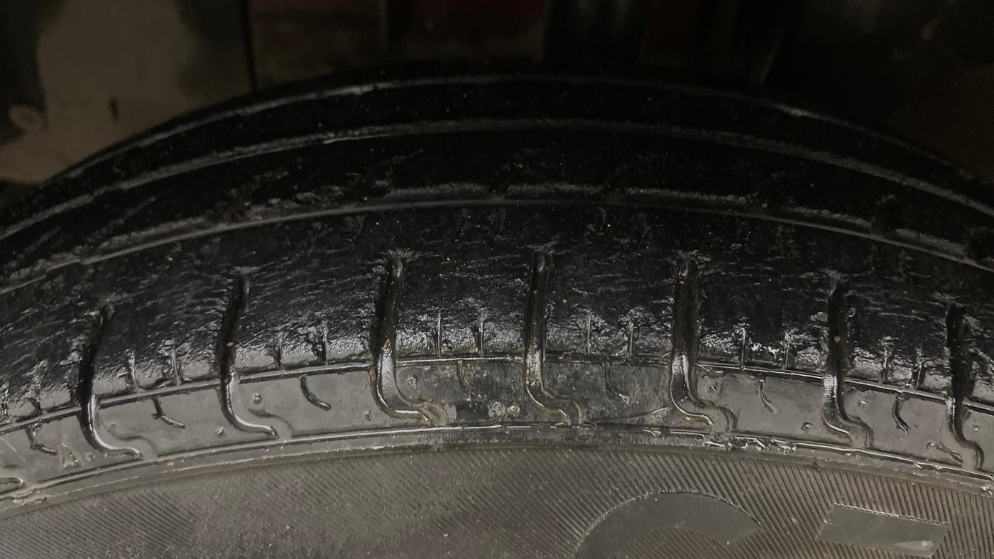 2017 Renault Kwid RXT 1.0, Petrol, Manual, 54,039 km, Left Front Tyre Tread