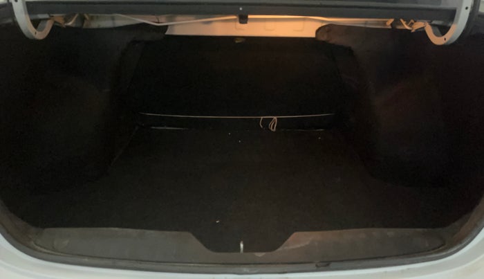 2019 Maruti Ciaz ALPHA 1.5 SHVS PETROL, Petrol, Manual, 57,453 km, Boot Inside