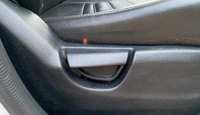 2019 Hyundai NEW SANTRO SPORTZ AMT, CNG, Automatic, 52,356 km, Driver Side Adjustment Panel