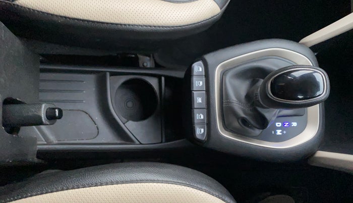 2019 Hyundai NEW SANTRO SPORTZ AMT, CNG, Automatic, 52,356 km, Gear Lever