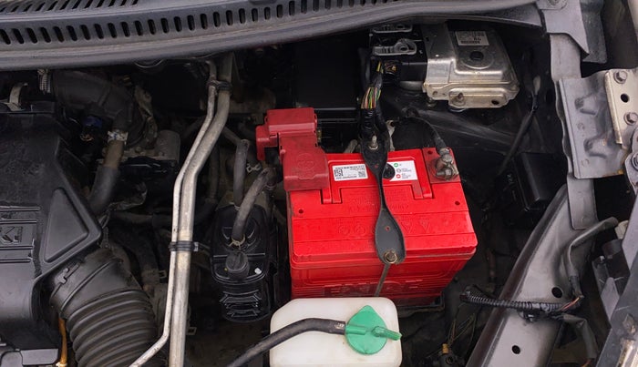 2016 Maruti Wagon R 1.0 VXI AMT, Petrol, Automatic, 76,914 km, Engine View - Left