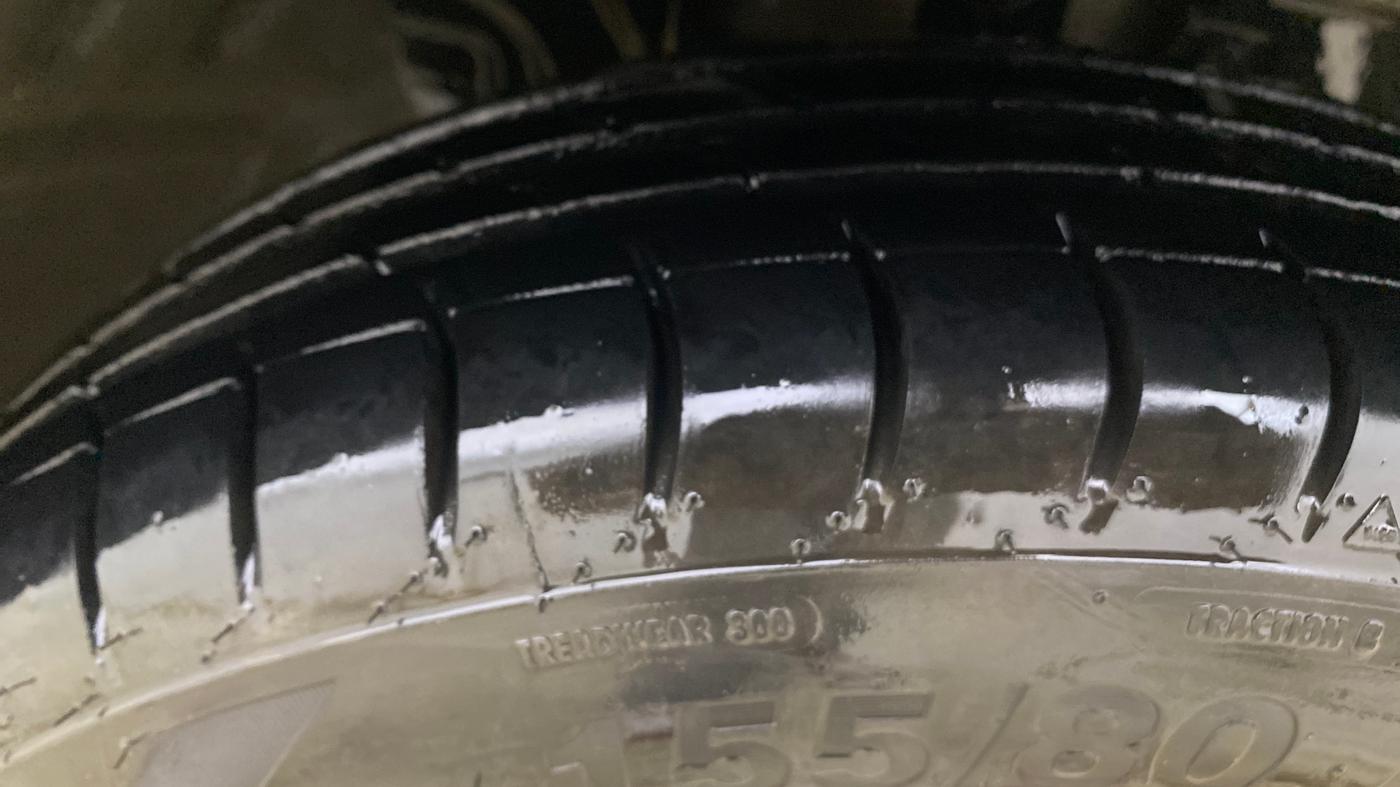 2017 Renault Kwid RXT 1.0, Petrol, Manual, 87,566 km, Right Front Tyre Tread