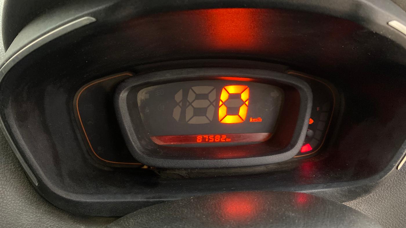 2017 Renault Kwid RXT 1.0, Petrol, Manual, 87,566 km, Odometer Image
