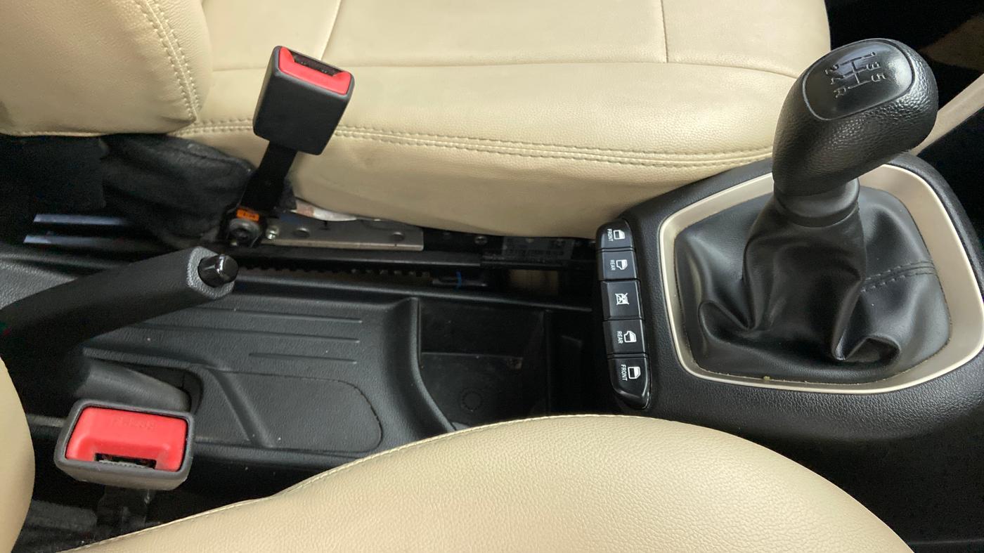 2019 Hyundai NEW SANTRO SPORTZ MT, Petrol, Manual, 19,348 km, Gear Lever