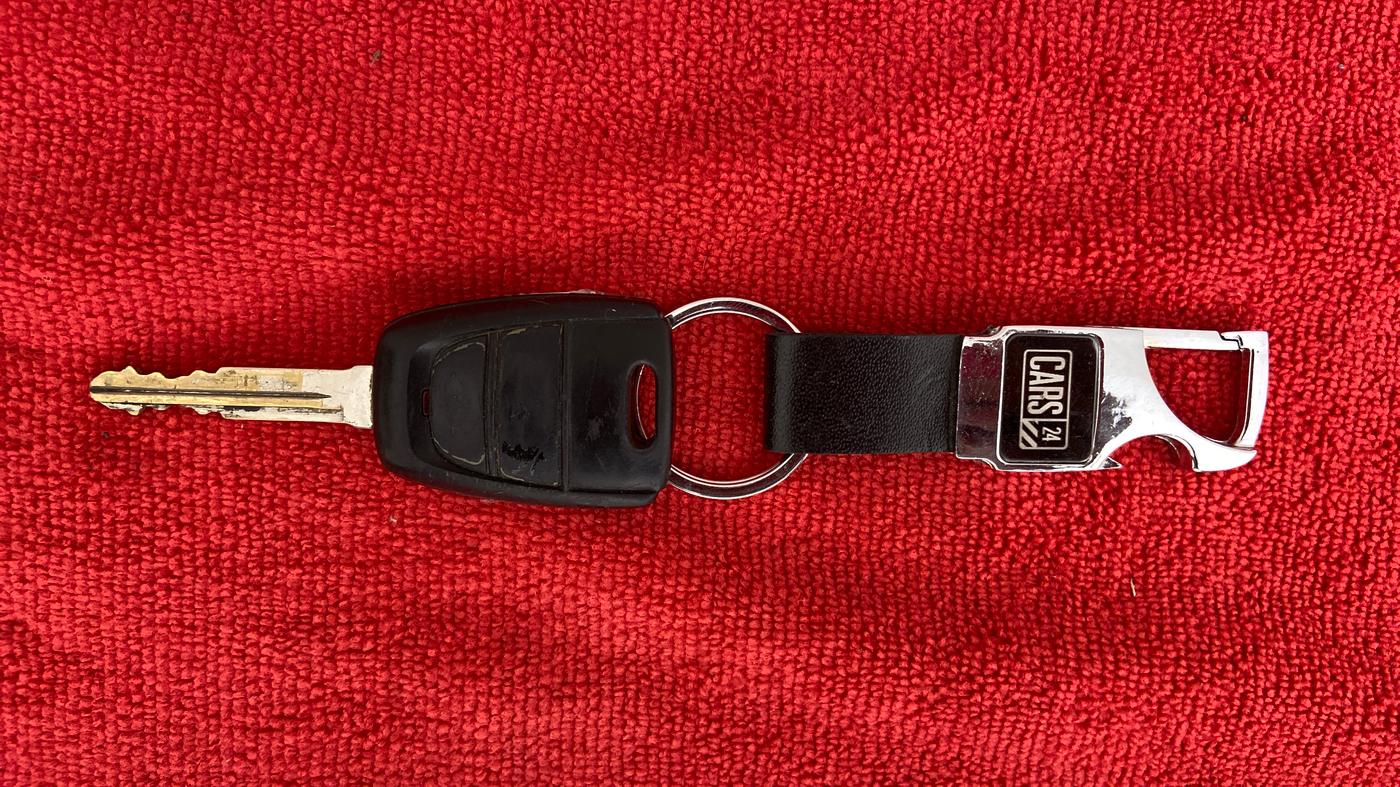2019 Hyundai NEW SANTRO SPORTZ MT, Petrol, Manual, 19,348 km, Key Close Up