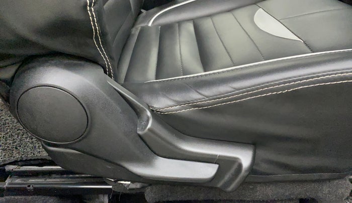 2021 Maruti Baleno DELTA PETROL 1.2, Petrol, Manual, 31,567 km, Driver Side Adjustment Panel