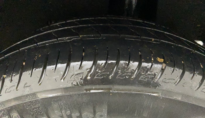 2021 Maruti Baleno DELTA PETROL 1.2, Petrol, Manual, 31,567 km, Left Rear Tyre Tread