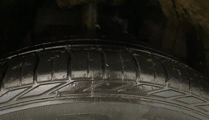 2022 Tata NEXON XZ PLUS (HS) PETROL DARK EDITION, Petrol, Manual, 25,066 km, Right Front Tyre Tread