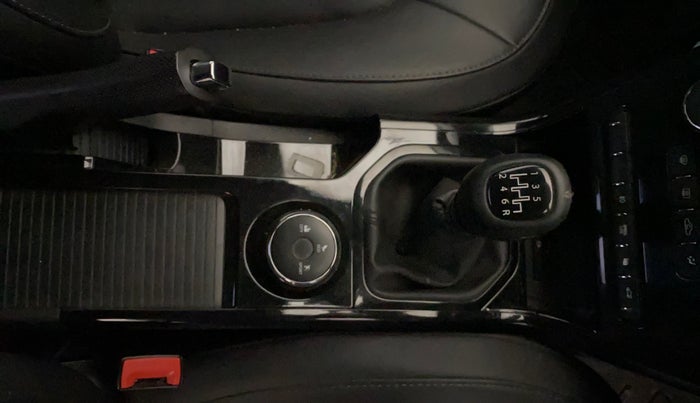 2022 Tata NEXON XZ PLUS (HS) PETROL DARK EDITION, Petrol, Manual, 25,066 km, Gear Lever