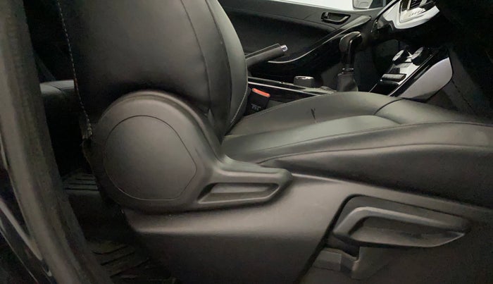 2022 Tata NEXON XZ PLUS (HS) PETROL DARK EDITION, Petrol, Manual, 25,066 km, Driver Side Adjustment Panel