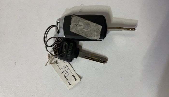 2016 Honda Jazz 1.2L I-VTEC V, Petrol, Manual, 1,14,972 km, Key Close Up